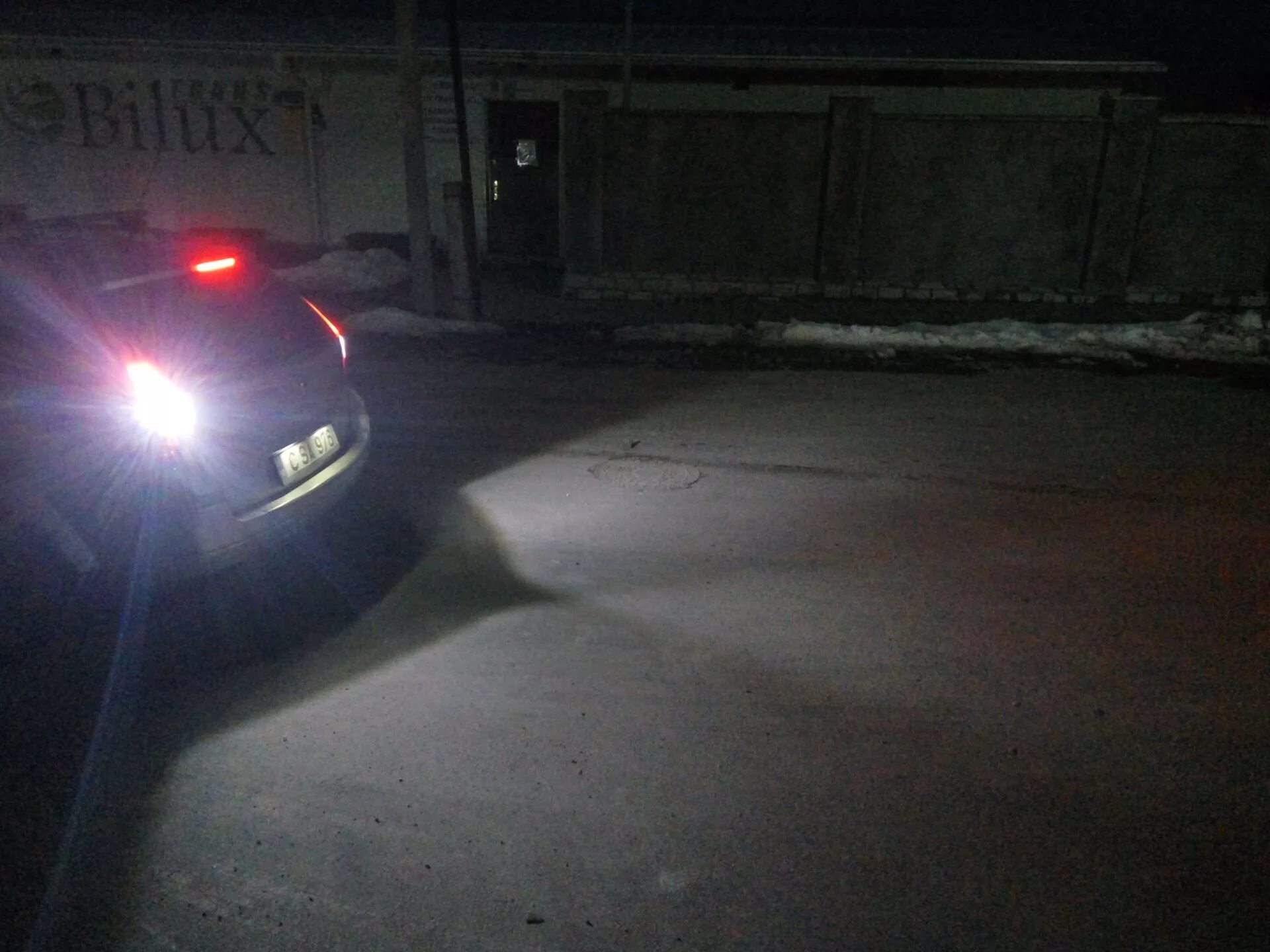 Led задний ход ваз 2110. Дополнительная подсветка заднего хода на ваз 2110. Led задний ход киа рио. Лед лампы в задний ход. Лед лампы в задний ход приора.