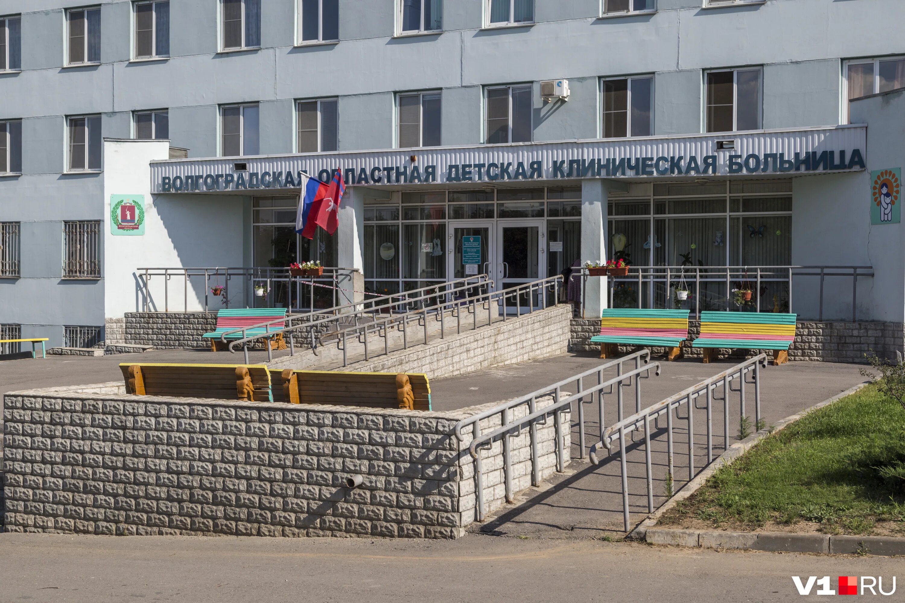 Детская областная больница волгоград землячки. Областная больница волгоград землячки. Волгоградская областная детская клиническая больница землячки 76. Областная детская клиническая больница волгоград землячки 76. Волгоград улица землячки 76 детская больница.