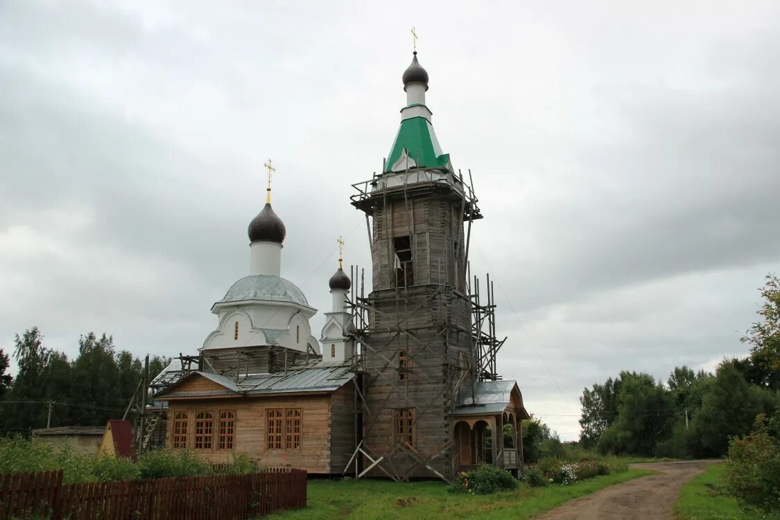 Головино. Церковь в Головино Угличского района. Троицкая Церковь Головино. Головино Владимирская область Церковь Троицы Живоначальной. Деревня Головино Угличского района.