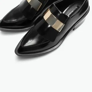 Shoes piece