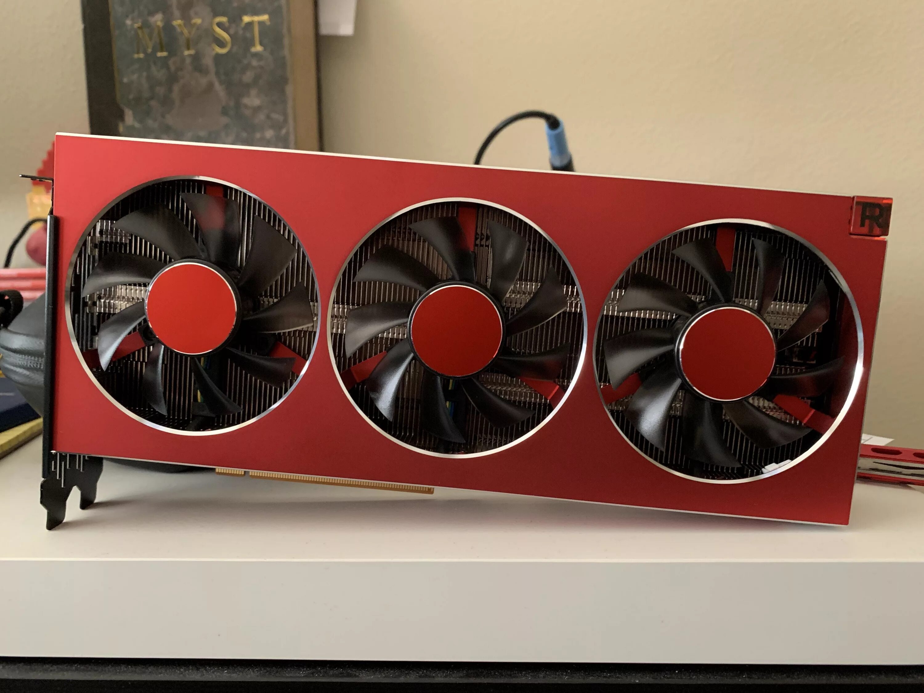 Radeon 7 купить. RX Radeon VII. XFX RX 5700. Радеон 7 ГПУ -З. Видеокарты AMD Radeon VII.