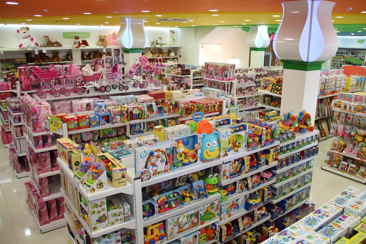Детский магазин игрушек. Детский мир игрушки. Детские игрушки ассортимент. Большой магазин игрушек.