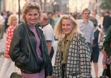 Как одевались в 90 годы девушки