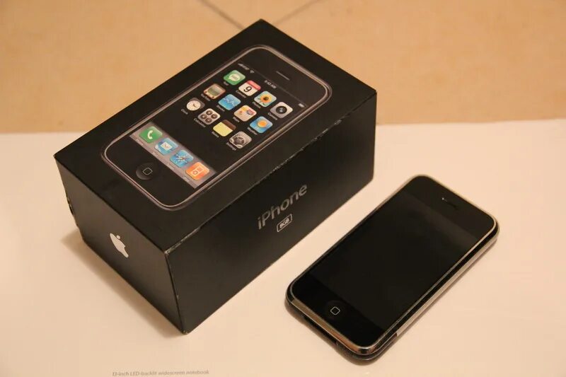 Iphone 2 новый. Iphone 2g. Коробка iphone 2g. Iphone 2g 8gb. Iphone 2g 4gb.