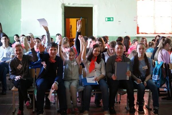 Моу полетаевская сош учителя. Моу полетаевская сош. Полетаево школа 10. Моу полетаевская сош. Полетаевская школа сош 10.