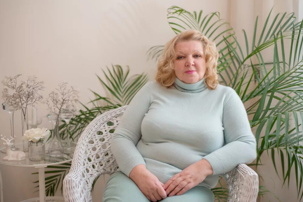 толстая веселая женщина. старые женщины с большой. мода для полных пожилых женщин. толстые женщины в платьях. старые толстые женщины в купальниках.