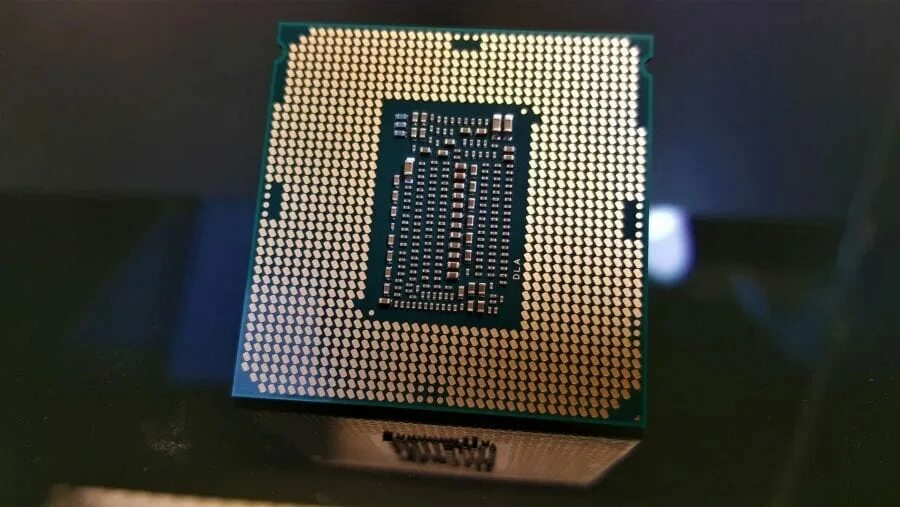 Процессор 12 ядер. Intel i7 9700k. Intel Core i7-9700k. Процессор i7 9700k. LGA 1700 процессоры Intel.