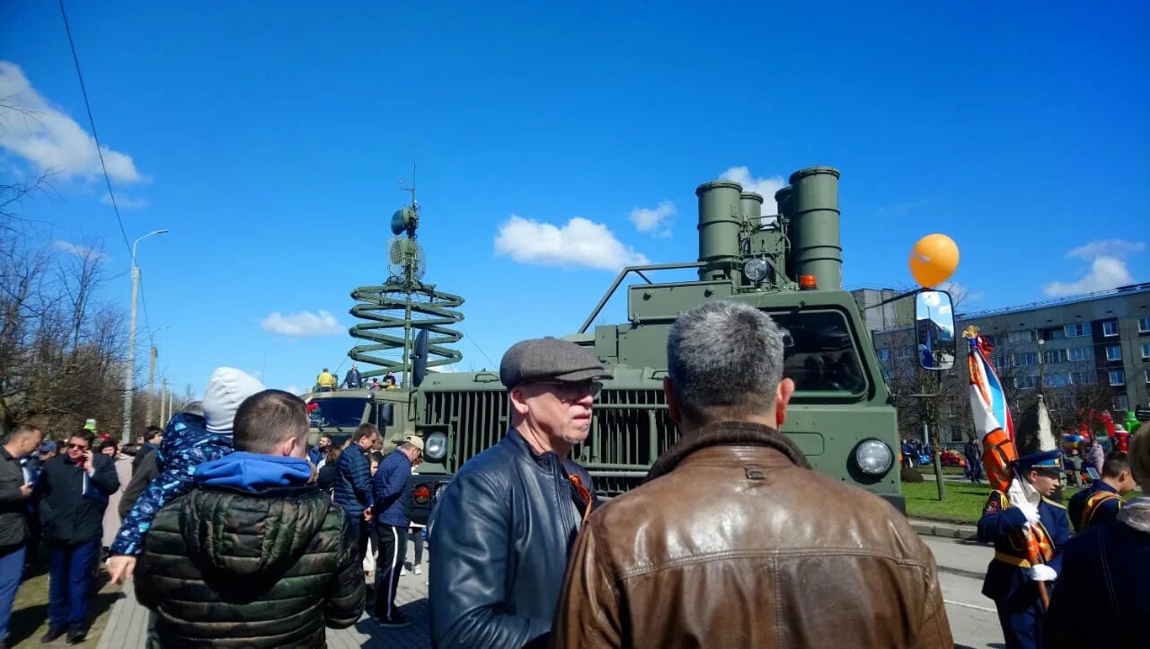 Выборг 9 мая 2025 программа. Выставка военной техники гатчина. парад в гатчине 2025. гатчина 9 мая 2025. выставка военной техники в гатчине 2025.