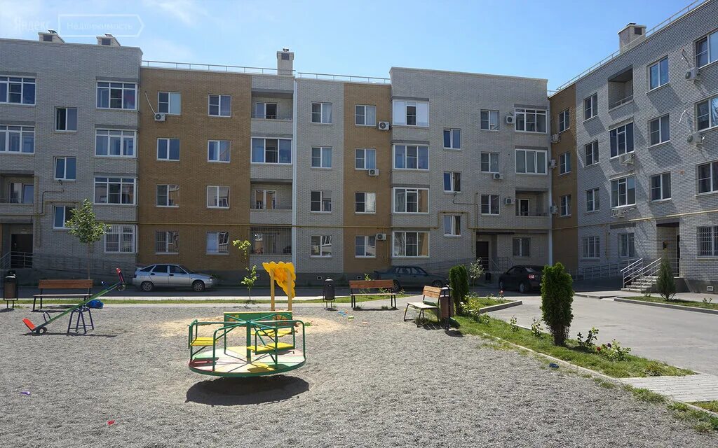 Снять квартиру в городе батайск. Жк прибрежный батайск. микрорайон прибрежный батайск улица котова. батайск улица котова микрорайон прибрежный 161. микрорайон прибрежный бор.