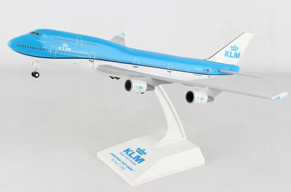 Модель 747. Boeing 747 модель. boeing 747-400 klm royal dutch airlines. модель самолета boeing 747 klm светящиеся окна. игрушка самолет боинг 747.