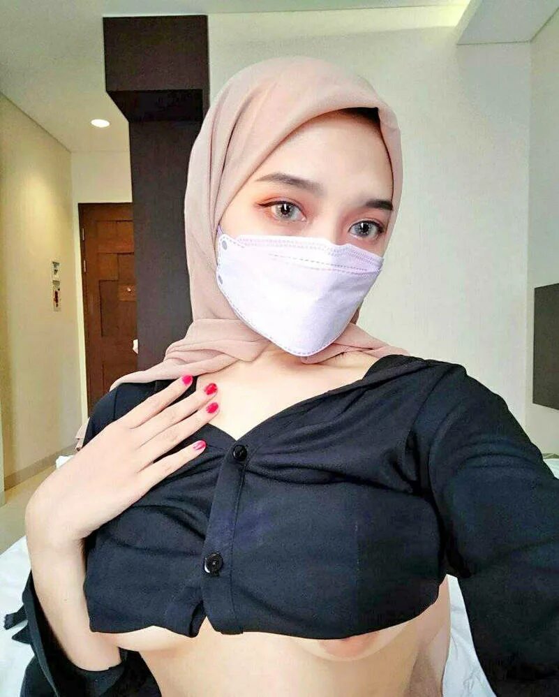 Bokep hijab vcs. Twako jilbob. в хиджабе лифчик. syalifah. hijabibambi onlyfan.
