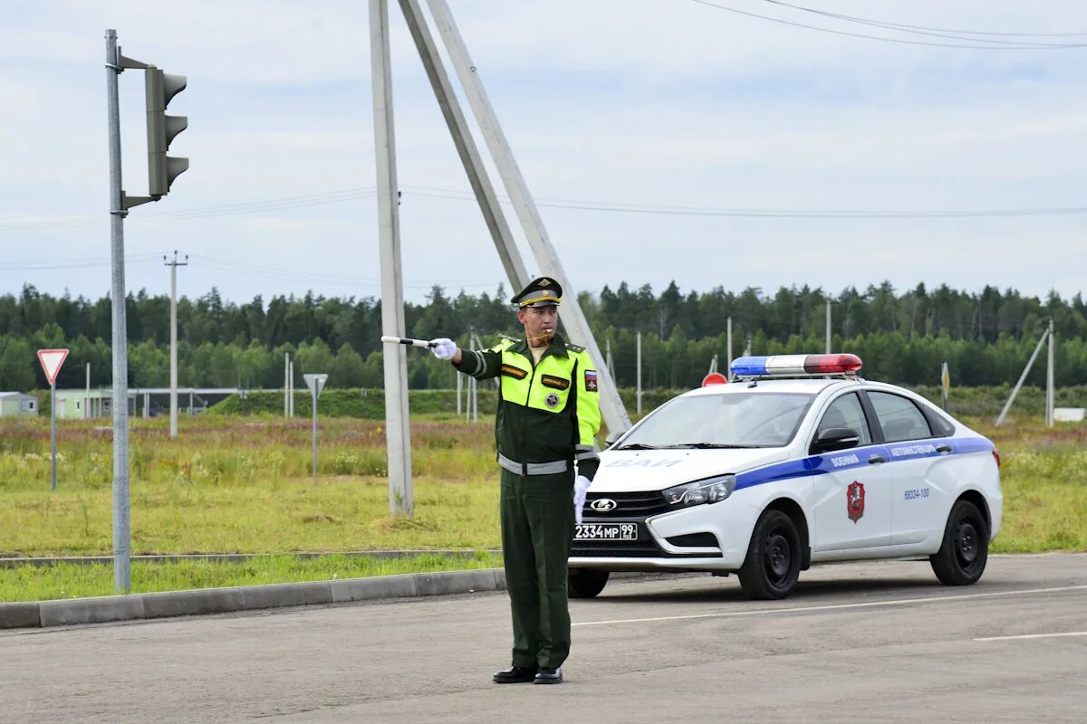 Военная полиция и ВАИ. Военная автомобильная инспекция МО РФ. Автомобили ВАИ. ВАИ полиция. Полиции остановите военные