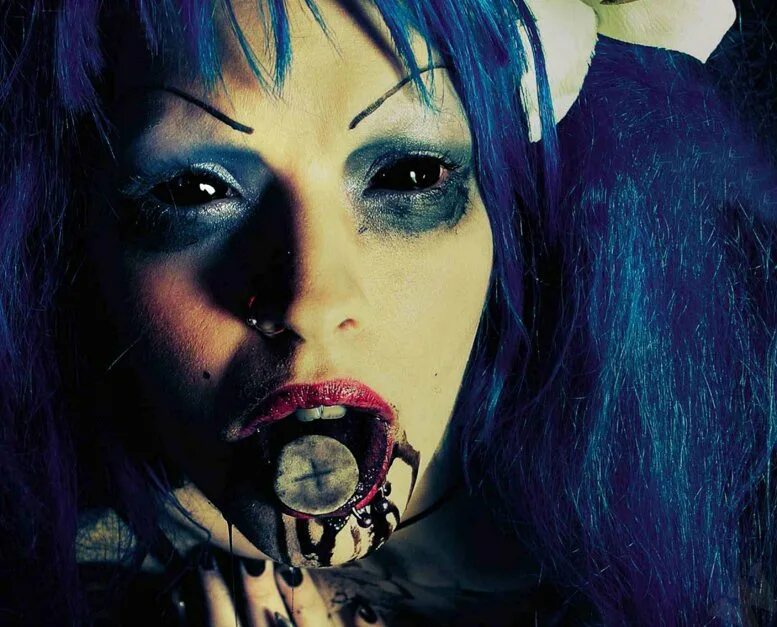 Bizarre girls