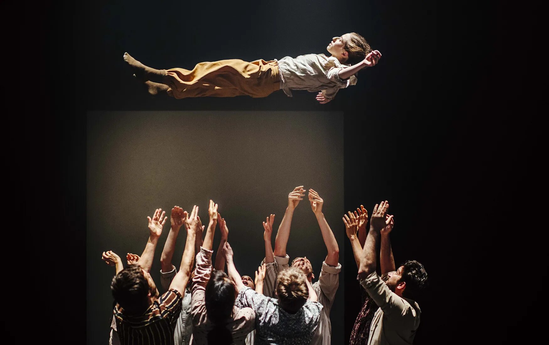 Спектакль звериные истории в молодежном театре. Актерское искусство. Поход в кинотеатр. Современный театр. Хофеш шехтер.