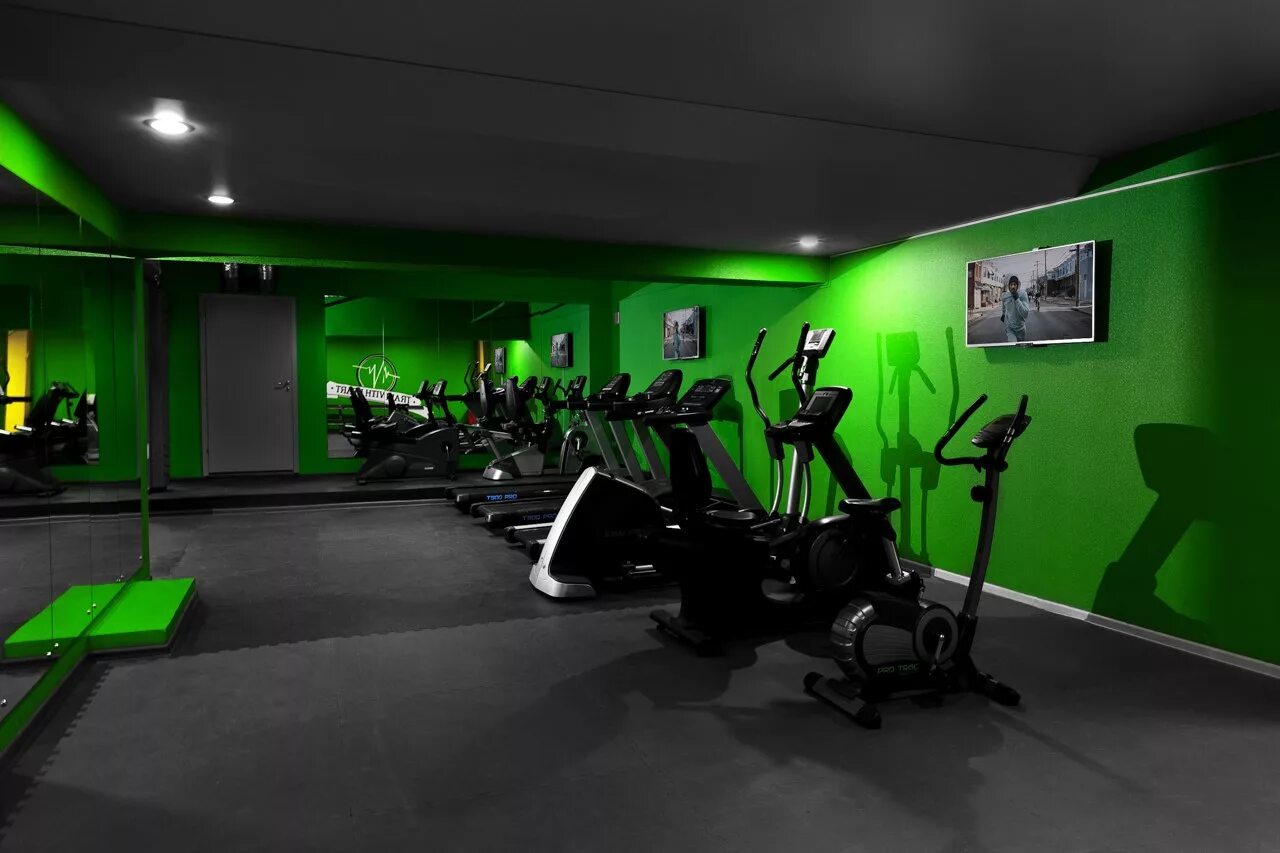 Адреналин георгиевск спортзал. Тренажерный зал м. Самый дорогой тренажерный зал. Спортивный зал. Spirit fitness бассейн.