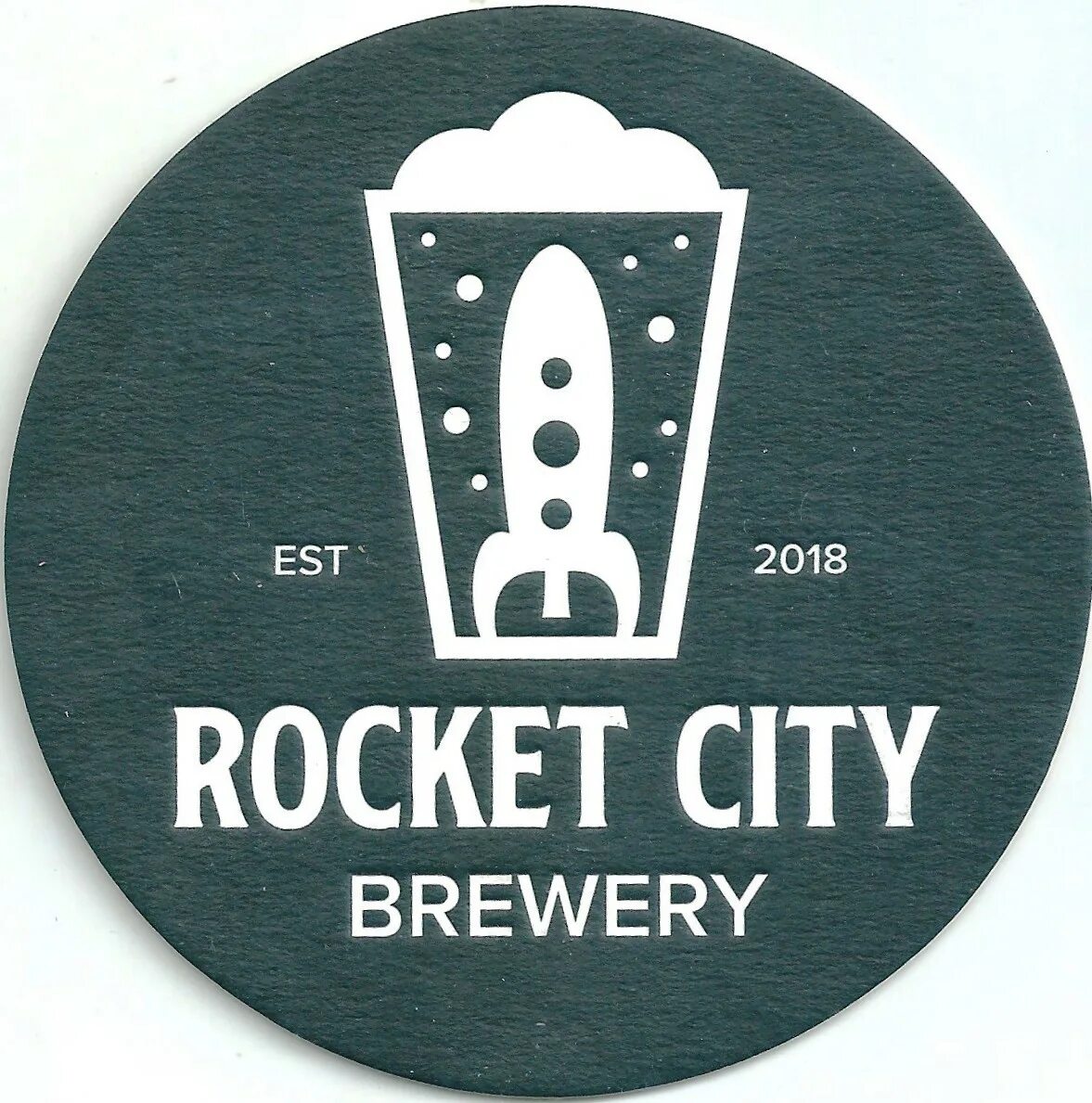 City rocket. Rocket City Королев пивоварня. Пиво Rocket Brewery. Крафтовые пивоварни логотип. Рокет Сити пивоварня логотипы.