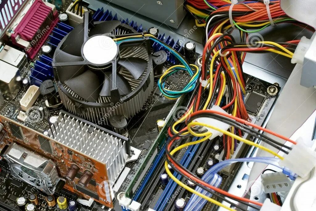 Inside the computer. Внутрь компьютера. Мир внутри компьютера. Компьютер внутри компьютера стоковое изображение. Дженерики внутри компьютера.