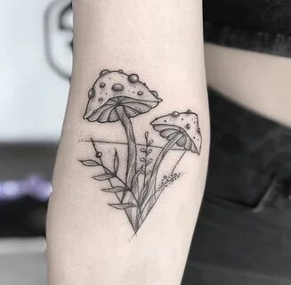 Mushroom tattoo Large Tattoos, Mini Tattoos, Body Art Tattoos, Sleeve T...