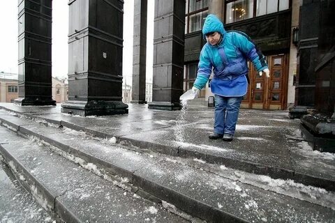 Лед на крыльце