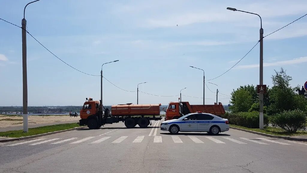 Башкирия закрытие дорог для грузового транспорта 2024. Транспорт Волгограда. Перекрыли дорогу Братск. Атифитатор Волгоград нулевая трасса. Весной грузовик перекрыл дорогу на дачи.