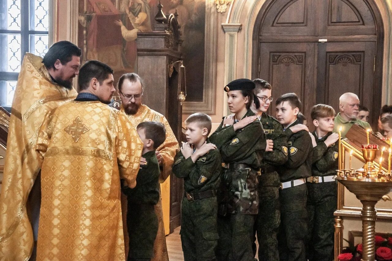 Православные витязи тихонов в и. Православные витязи. Православные витязи. Православные витязи выкса официальный сайт. Форма витязя православного.