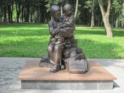 В каком городе находится единственный памятник детям