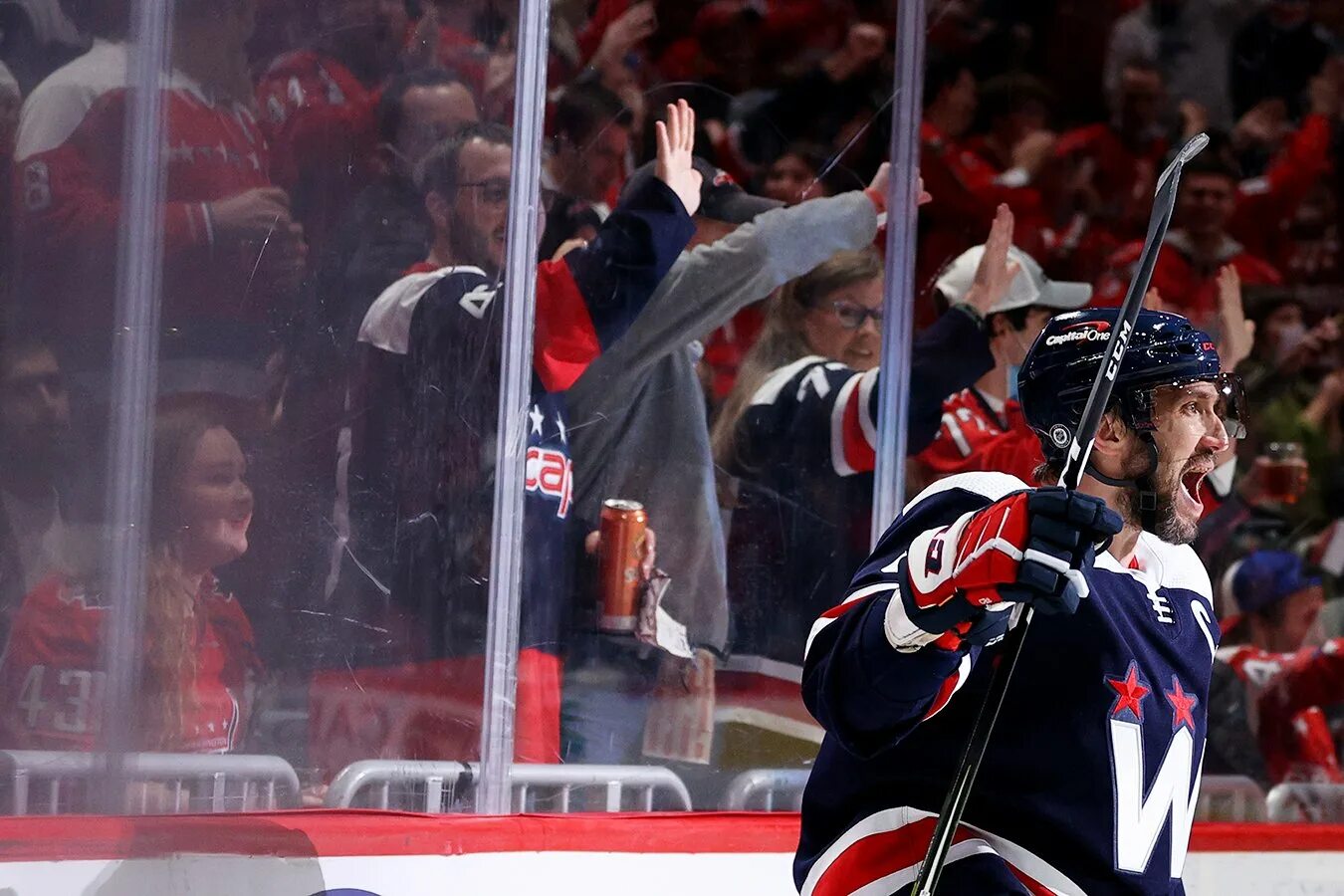 Alexander Ovechkin. Вашингтон Кэпиталз Детройт. Овечкин первая забитая шайба в НХЛ.