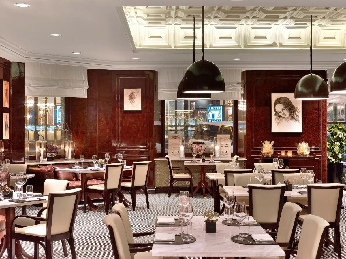 The st regis 5. St Regis Москва Никольская. St Regis Moscow Nikolskaya ресторан. Отель сент Реджис. A tavola St Regis.