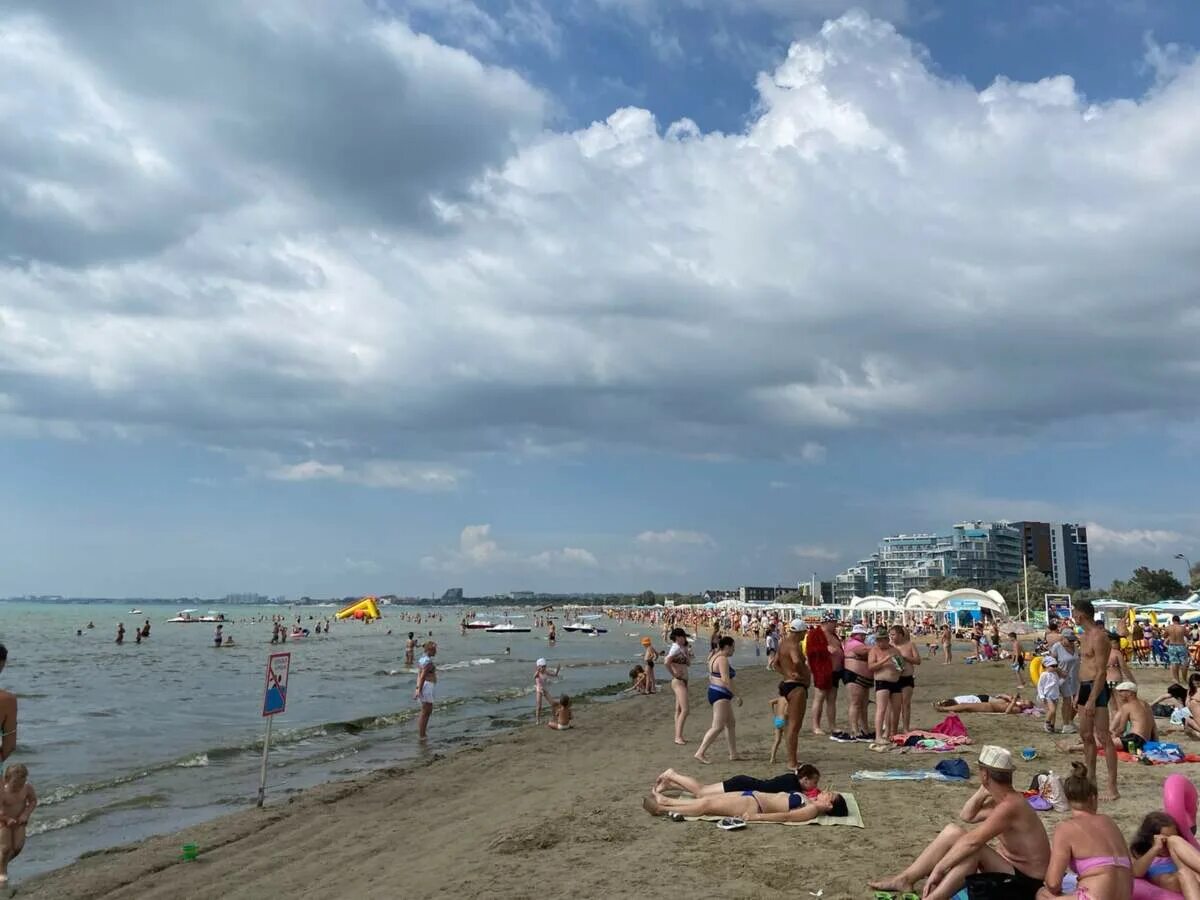 Время в анапе сейчас разница. Сколько сейчас времени в анапе. Анапа в сентябре. Анапа море. Как выглядит анапа сейчас.