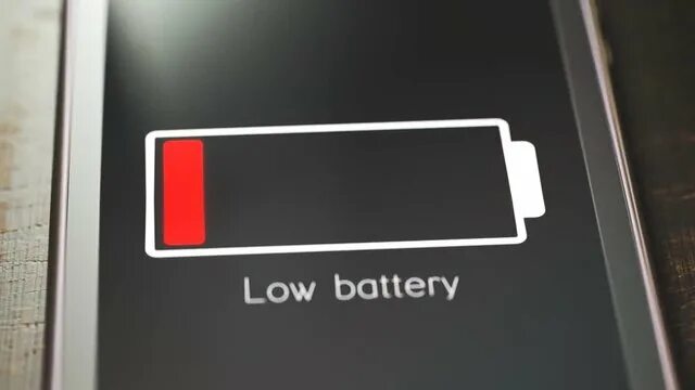 Battery lower. Low Battery. Battery Low Battery off на ночнике. Battery Low на le. Low Battery please charge.