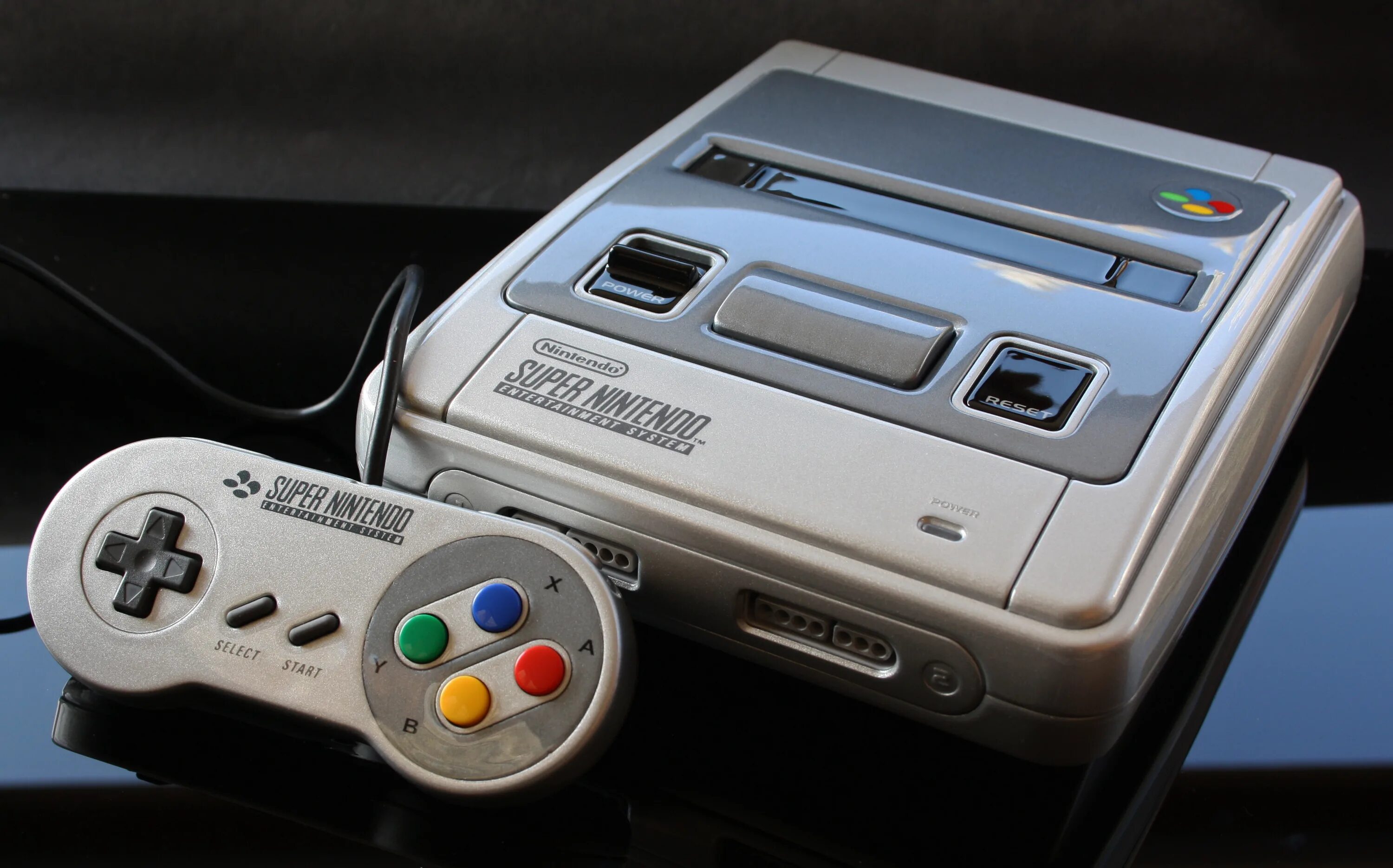 Super famicom. Приставка super Nintendo. Консоль супер Нинтендо. Приставка супер Нинтендо 1990. Super Famicom приставка.