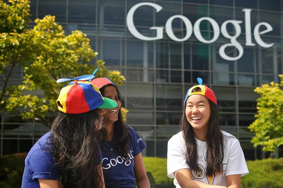 Человек картинки гугл. Компания работники гугл. Корпоративная культура google. Собеседование в компанию. Компания работники гугл.