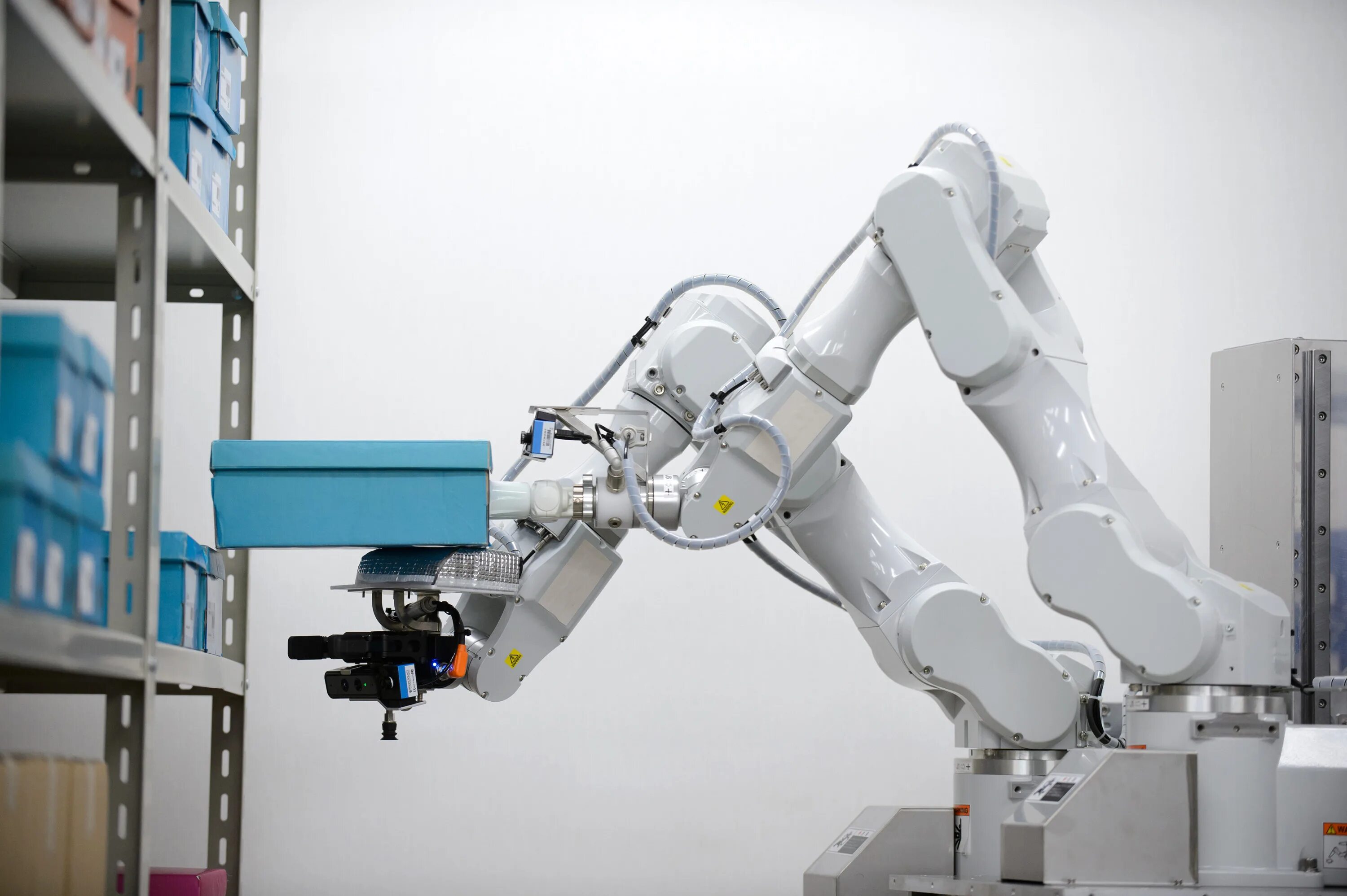 Роботизированный технический модуль, Тип "универсал-60". Промышленные роботы. Роботы и робототехнические системы. Робот манипулятор.