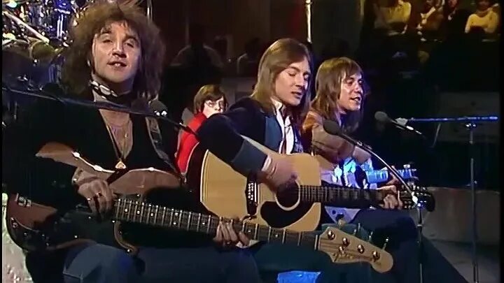 Смоки группа Элис. Alice Smokie 1977. Smokie Living next Door to Alice. Smokie 1982. Элис смоки на русском