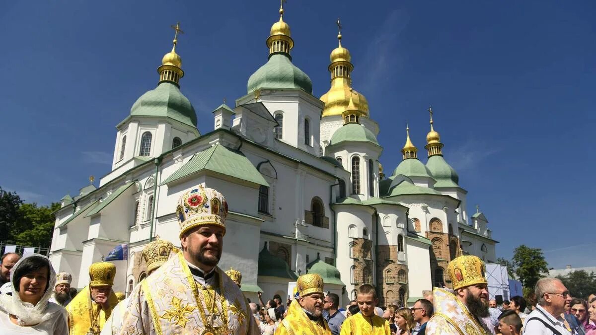 Какой сегодня праздник в россии 28 февраля. День крещения Руси праздник церковный. 28 Июля религиозный праздник. Какой сегодня праздник. Праздники сегодня.