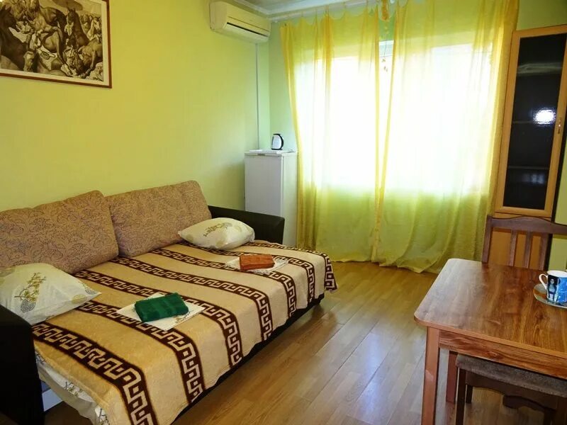 головинка гостевые дома. гостевой дом в головинке. гостевой дом у мурата в головинке. голубая лагуна сочи гостевой дом. головинка сочи камбала.