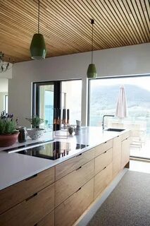 Ламинат на потолок на кухне