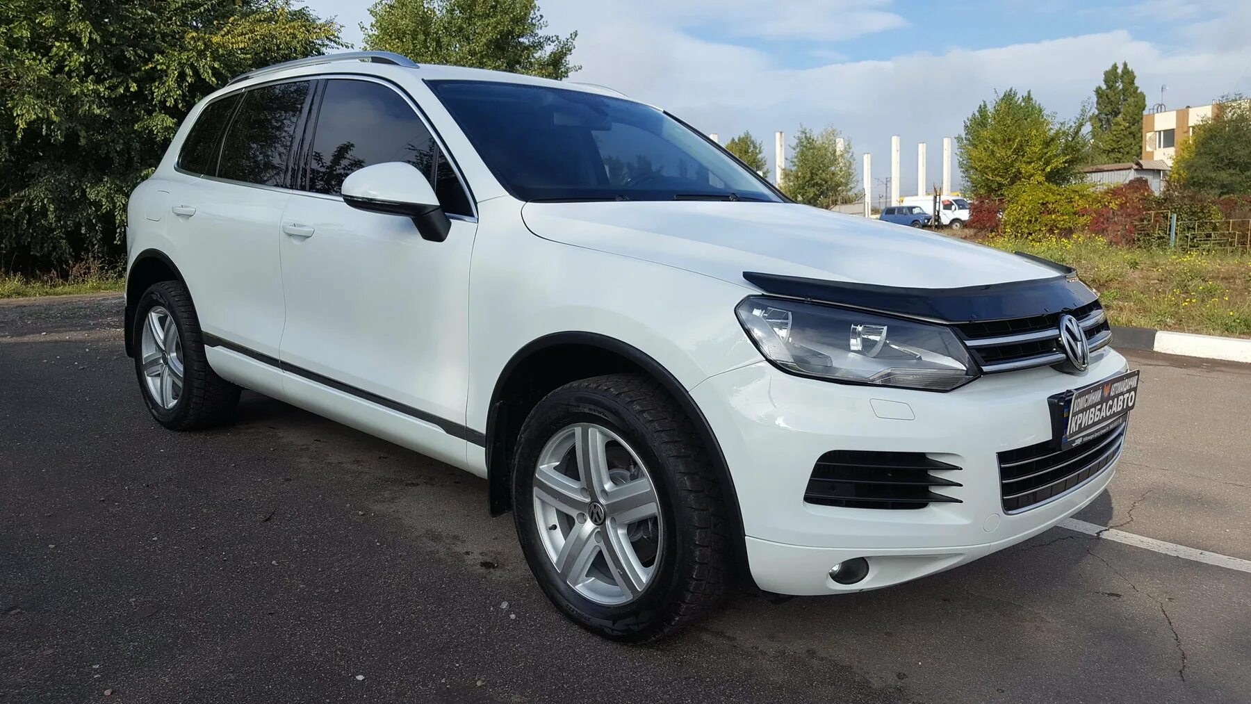 Volkswagen touareg 2012. Фольксваген Туарег 2012. Volkswagen Touareg 2012 года. Фольксваген Туарег 2012 белый. Volkswagen Туарег 2012 года.