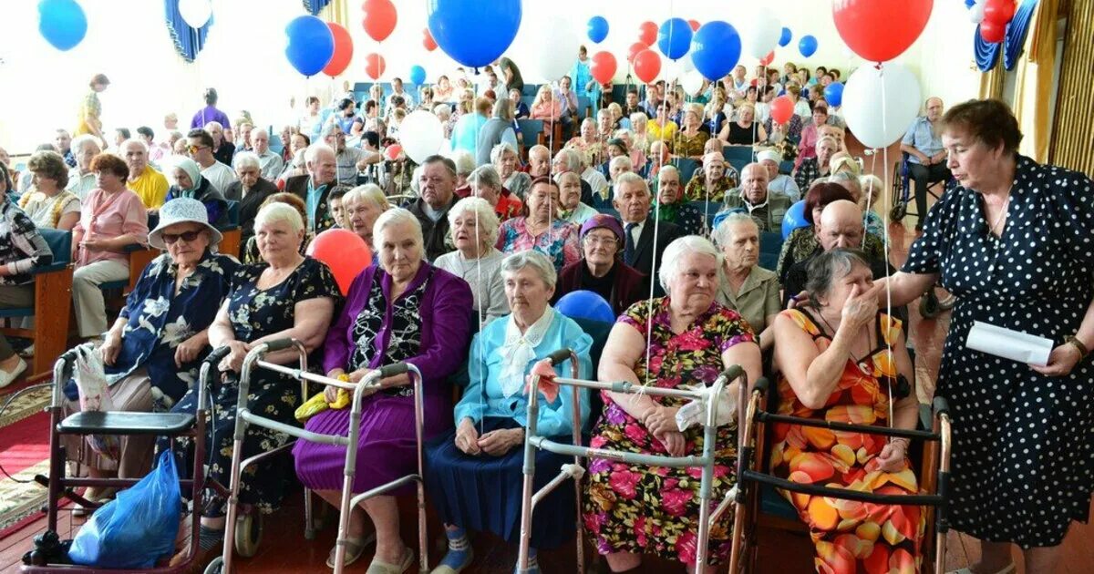 Геронтологический центр вишенки. Вешенки дом престарелых. Геронтологический центр смоленск. Вишенки смоленск реабилитационный центр. Геронтологический центр вишенки.