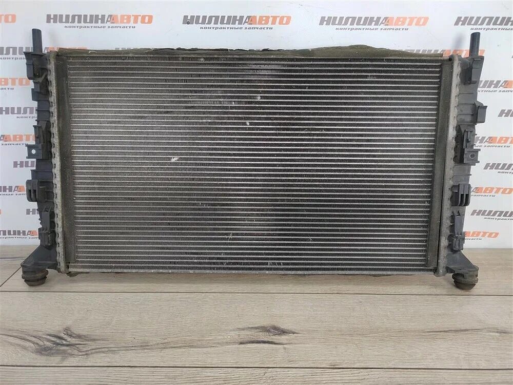 Радиатор охлаждения форд фокус 1 1. Форд фокус 3 радиатор охлаждения. Радиатор охлаждения форд фокус. 6 duratec. 6.