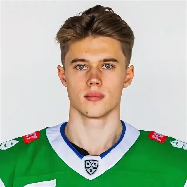 Салават юлаев. Хоккеист сучков. Хоккеист сучков. Фото егора сучкова хоккей. Какой цвет глаз у егора сучкова хоккею.