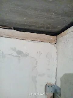 Щель потолок стена