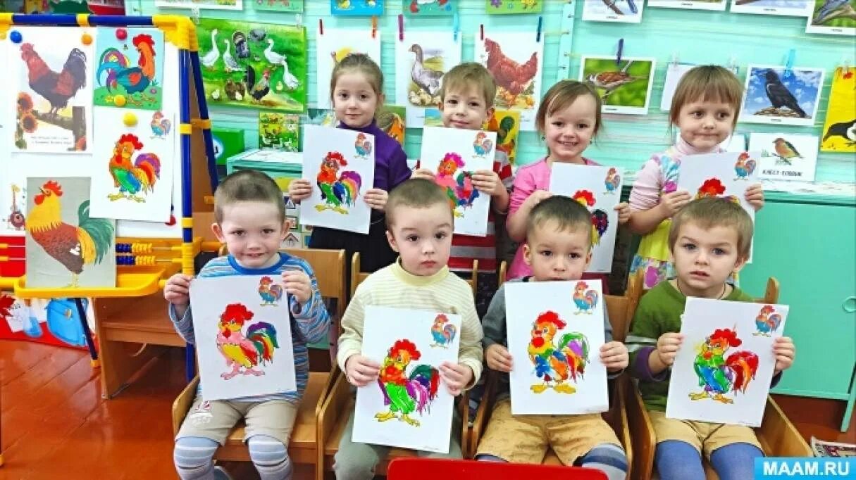 Маам 4. День маам. окошко для петушка лепка в первой младшей группе.