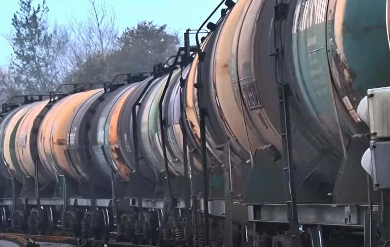 Диверсия под самарой. ЖД цистерна внутри. Rail Tank car-Железнодорожная цистерна. Диверсии на российских ЖД. Железный Рог, взрыв цистерны.