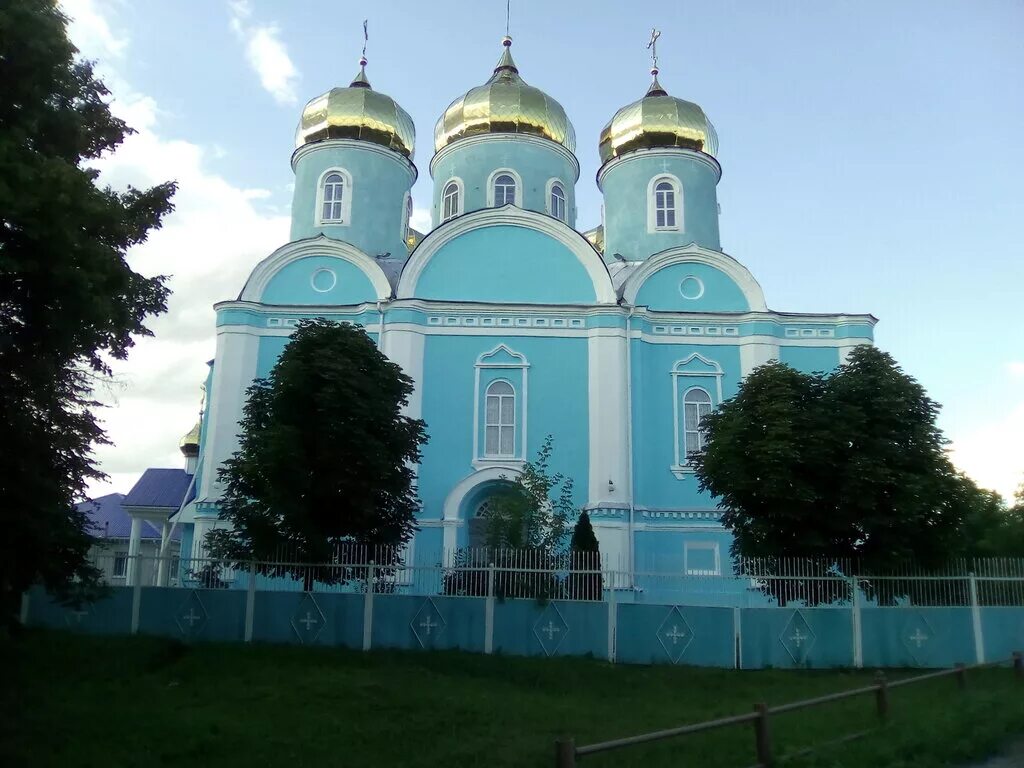 Гисметео алексеевка белгородской области на 2. Храм Успения Пресвятой Богородицы Алексеевка. Церковь Успения Пресвятой Богородицы (Алексеевка). Храм Алексеевка Корочанский район. Храм Успения Пресвятой Богородицы Алексеевка Короча.