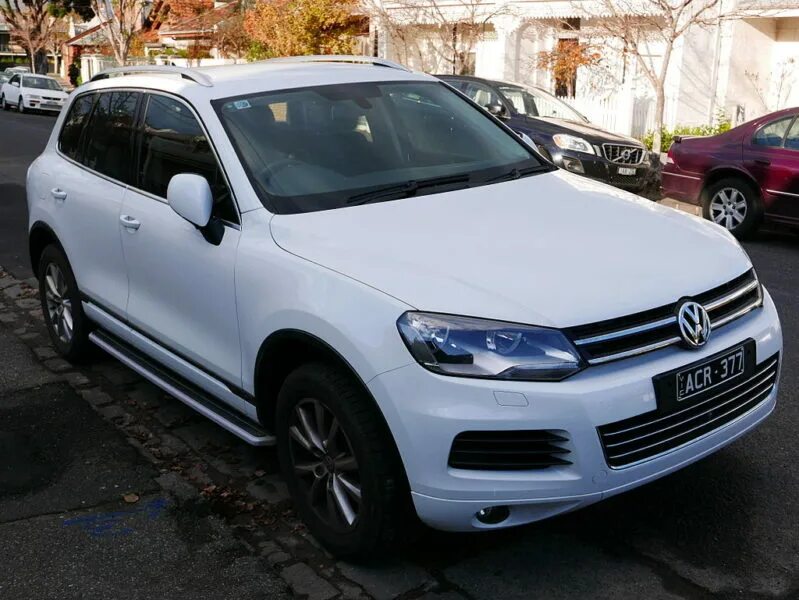 Фольксваген туарег 3.0 купить. Volkswagen Touareg 2010 белый. Фольксваген Туарег 2012. Volkswagen Touareg II 2010 белый. VW Touareg 7p.