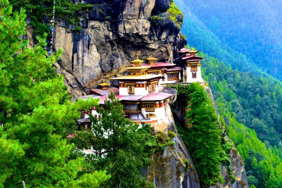 Королевство бутан (Bhutan). Paro Taktsang бутан. Королевство бутан достопримечательности. Монастырь Пунакха-дзонг.