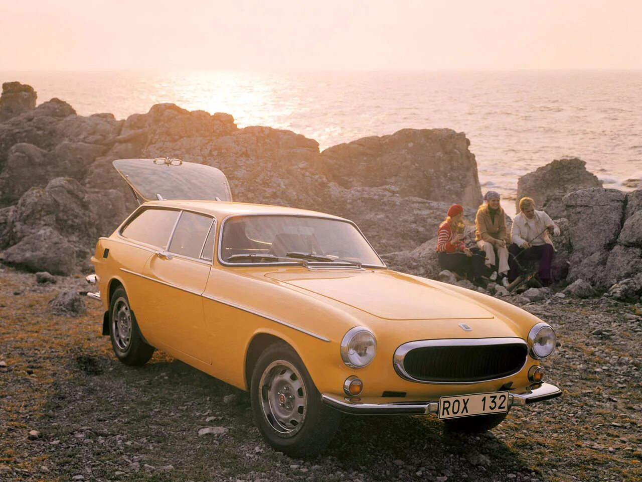 Вариант 1800. Volvo p1800 универсал. Вольво 1800 es. Volvo 1800es. Volvo 1800es 1972.