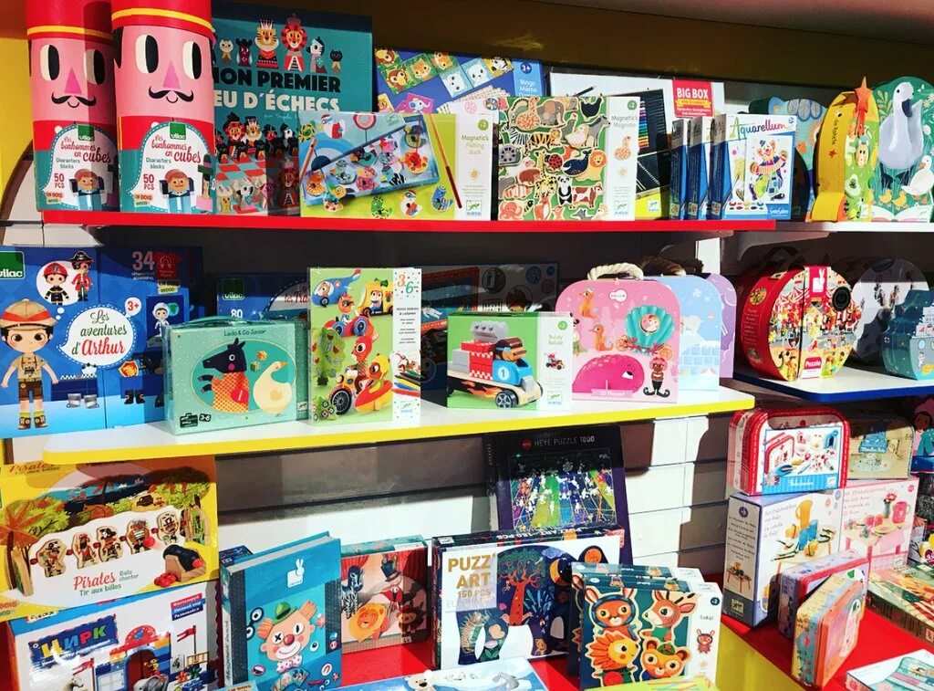 магазин детских игрушек. детский отдел игрушек. магазин интересных игрушек. игрушки магазин игрушек. красивый магазин игрушек.