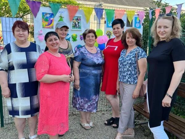 Поле чудес усть лабинск. Прогресс агро усть лабинск отзывы сотрудников. усть лабинск новый садик на поле чудес воспитатели имена. детский сад №38 усть лабинск. 8 школа лабинск дети.